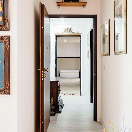 ℒovely&ℰlegant Studio next to Duomo/Missori Milano Eksteriør billede
