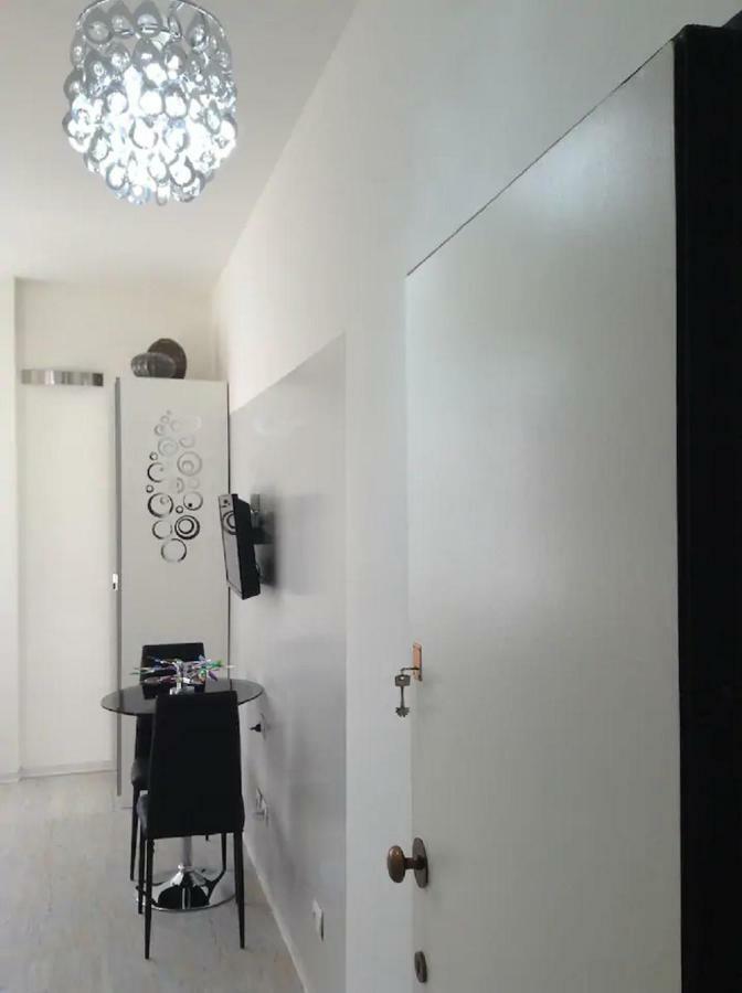ℒovely&ℰlegant Studio next to Duomo/Missori Milano Eksteriør billede